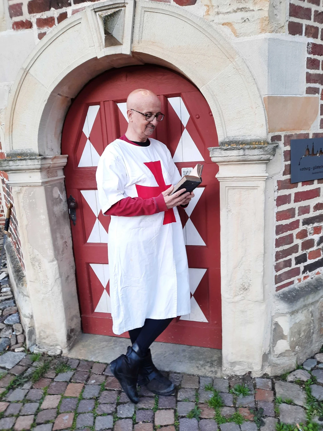 Rent a Poet - ein Dichter in christlicher Uniform