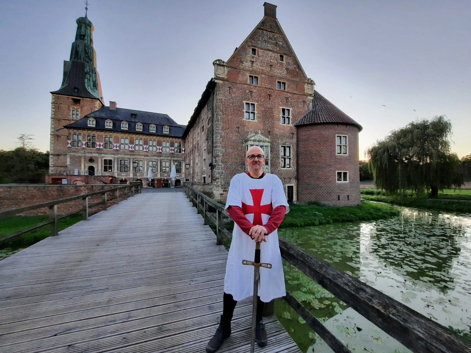 Rent a Poet - ein Dichter in christlicher Uniform